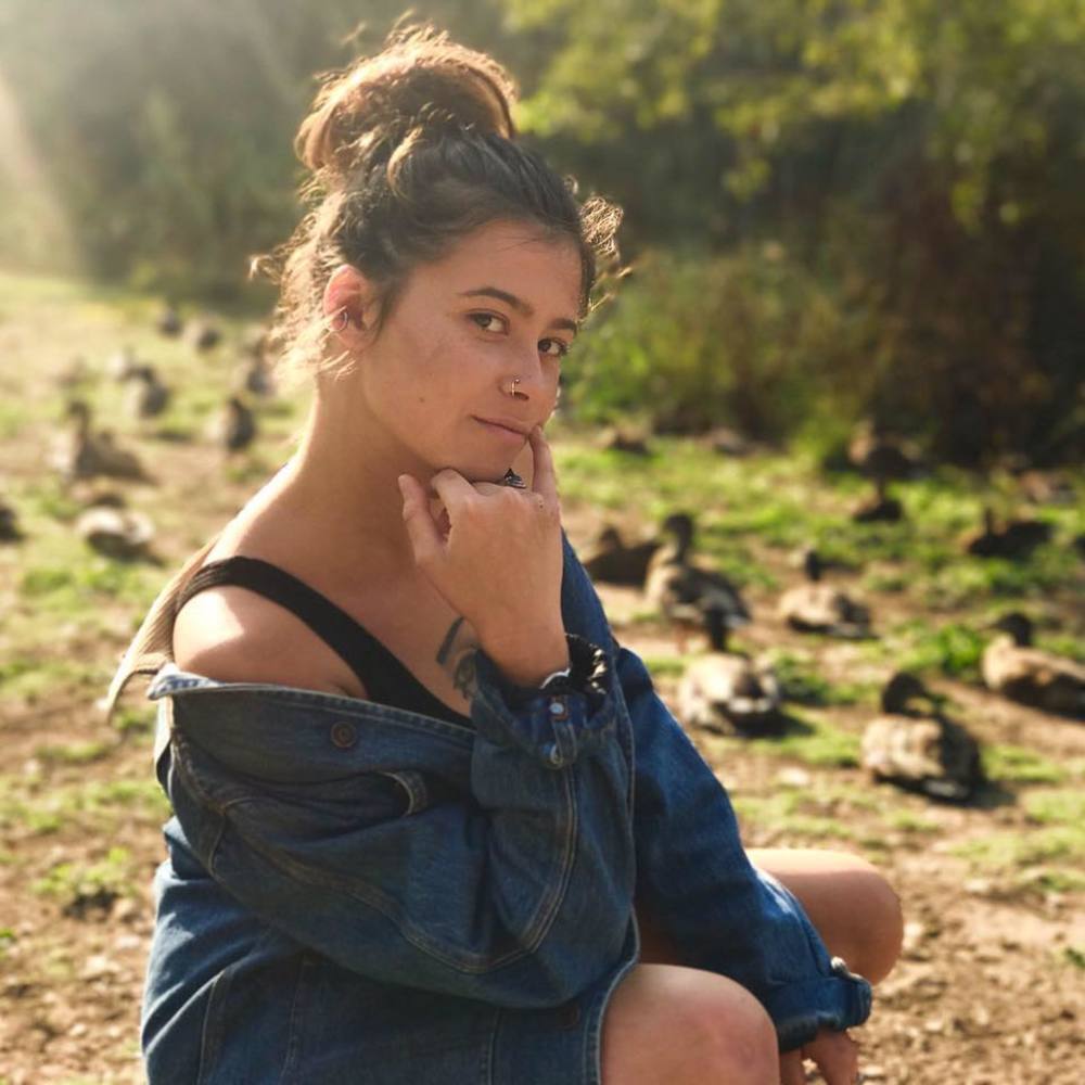 Meet your Posher, Devin